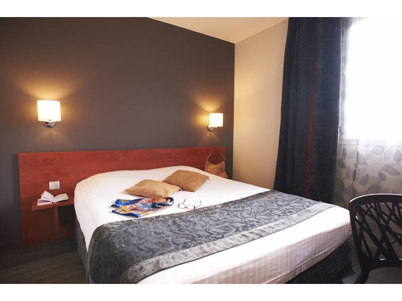 Hotel Restaurant Du Parc Saumur Logis Elegance Екстериор снимка