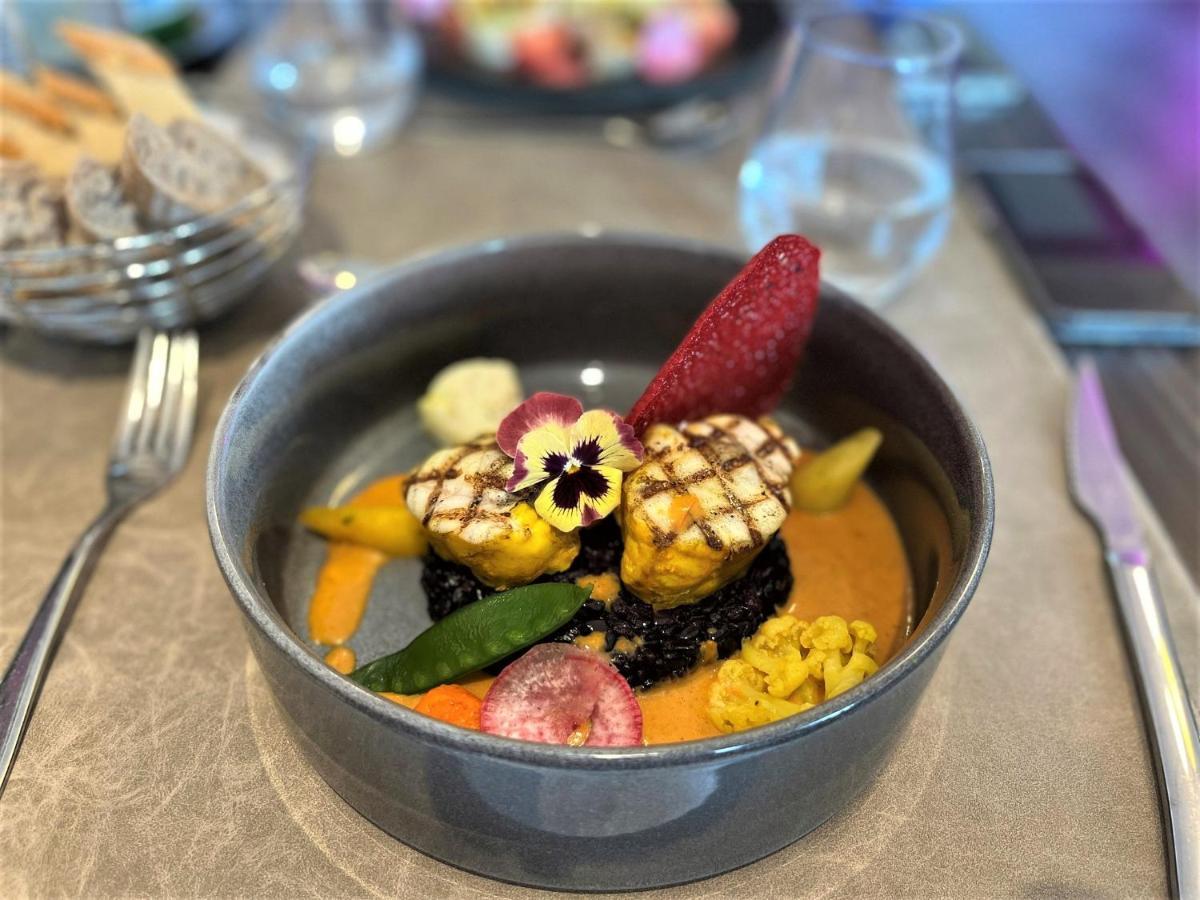 Hotel Restaurant Du Parc Saumur Logis Elegance Екстериор снимка